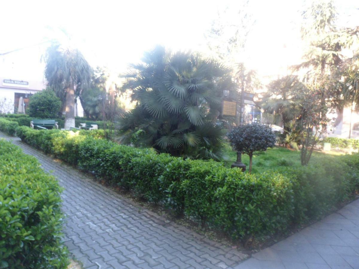 Apartment Zurabi باتومي المظهر الخارجي الصورة